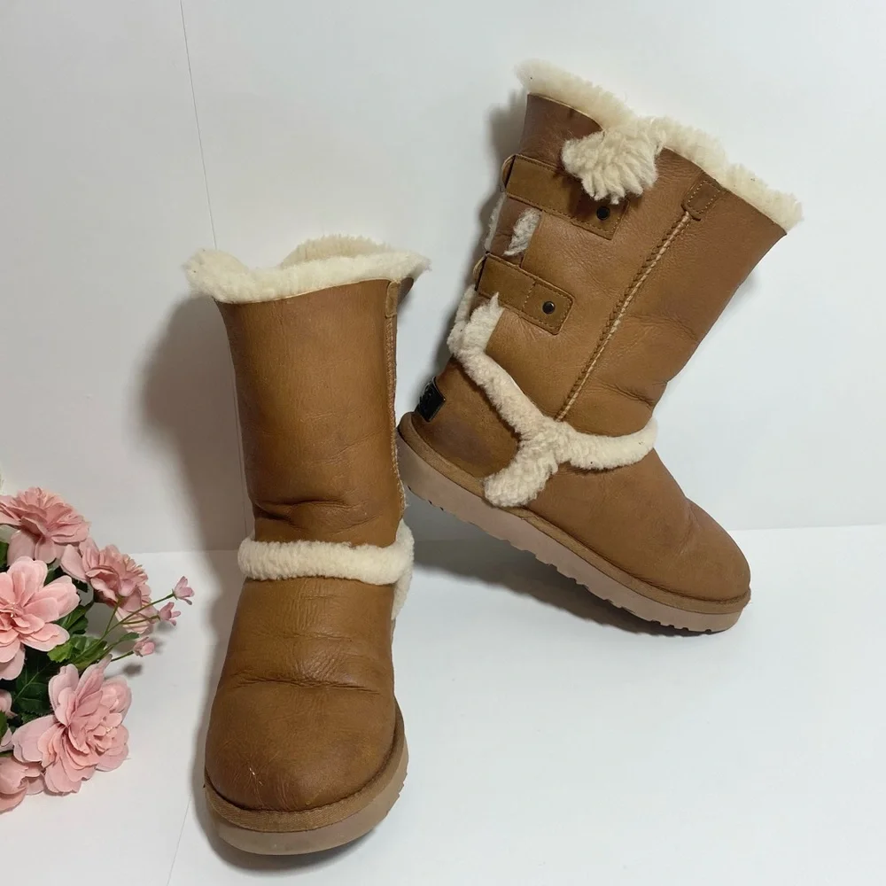 UGG Skylah Vintage Chestnut Leather Sheepskin Buckle Boots
